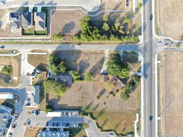 672 & 690 S Kowald Ln, New Braunfels, TX, 78130